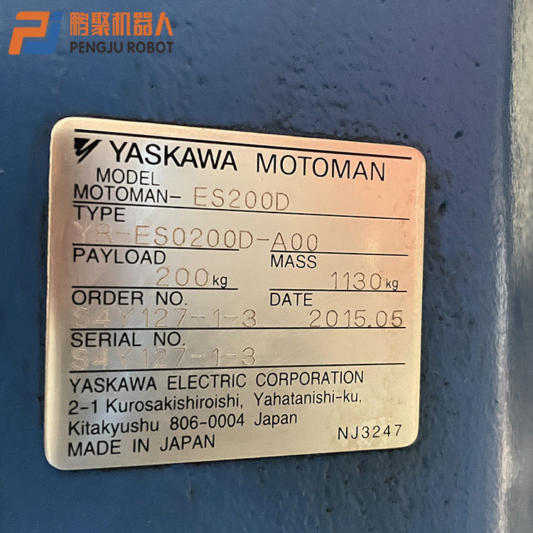 Yaskawa ES200D Full Automatic 6 Axis Spot Welding Robot With An Arm Span Of 2650mm