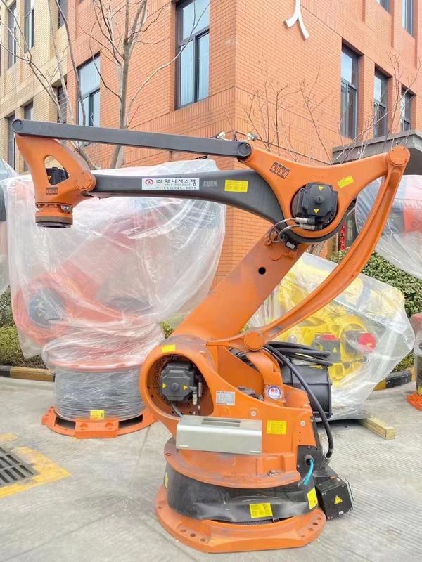Kuka KR100-2PA Four Axis Palletizing Robot With Arm Span Of 3200mm 500kg Load