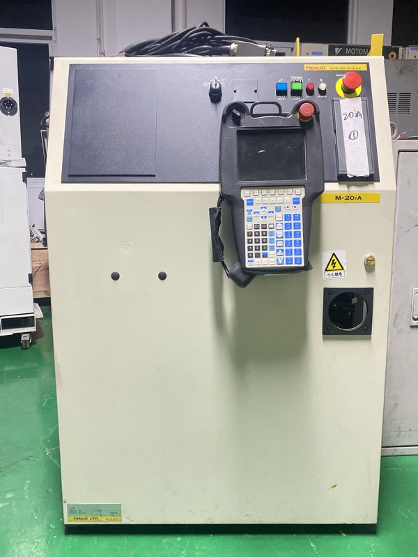 Fanuc 20iA ±0.07mm Repeatability Arc Welding Robot 20KG Payload 1811 Mm Reach for Machining Handling and Measurement Parts
