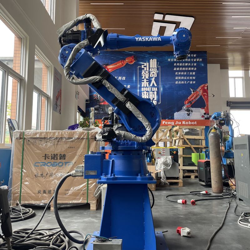 PC Programming Used YASKAWA Robots With 50 Kg Payload Capacity Material Handling , Plasma Cutting