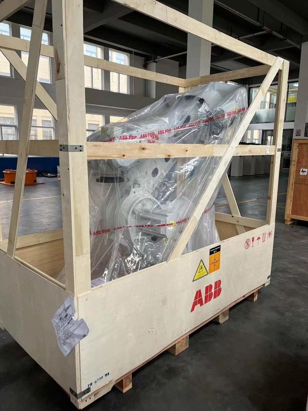 NEW ABB IRB6700 M2004 200/2.60 Press Tending , Palletising , Loading Parts , Machining Handling Of Parts , Measurement ,