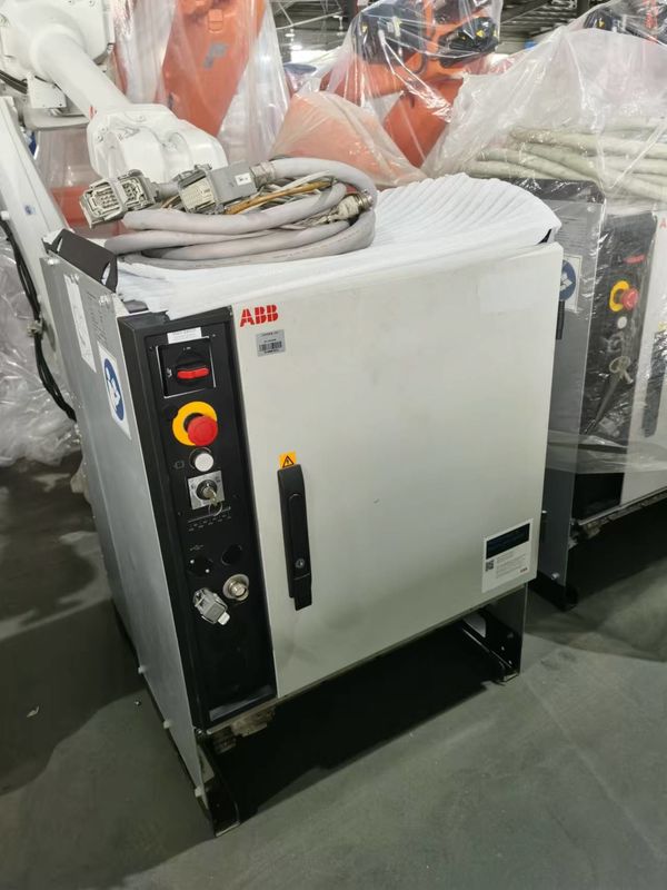 ABB IRB 4600-40/2.05 IP67 6-Axis 40kg Medium Payload ABB Robot For Machine Tending Deburring And Pick And Place Applications.