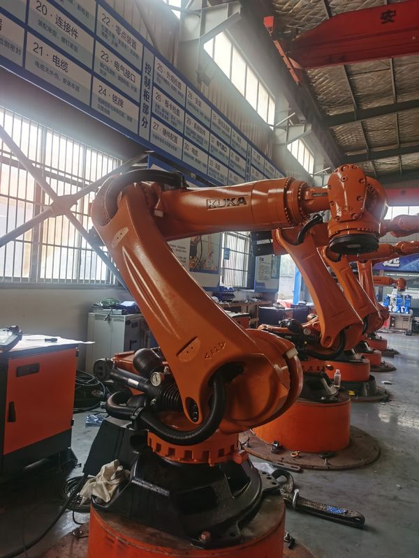 KUKA KR240 R2700 Prime KRC4 Controller 6-Axis Palletizing Robot The Perfect Combination 2700mm reach 240kg payload