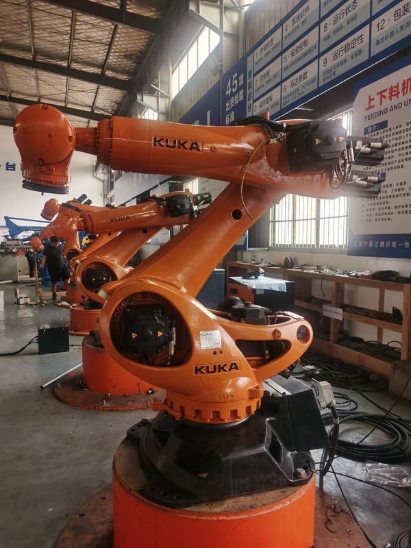 KUKA KR180 R2900 Prime 180kg Payload 2900mm Reach Wall-Mounted Loading Robot And KRC4 Controller Painting Robot