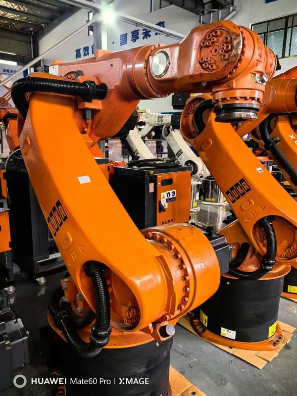 KRC4 Controller Included Used KUKA Robots KR60-3 60kg Payload 2033mm Reach for Loading Handling Cutting and Assembly
