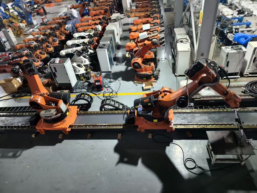 KUKA KR180 R2900 Prime 180kg Payload 2900mm Reach Wall-Mounted Loading Robot And KRC4 Controller Painting Robot