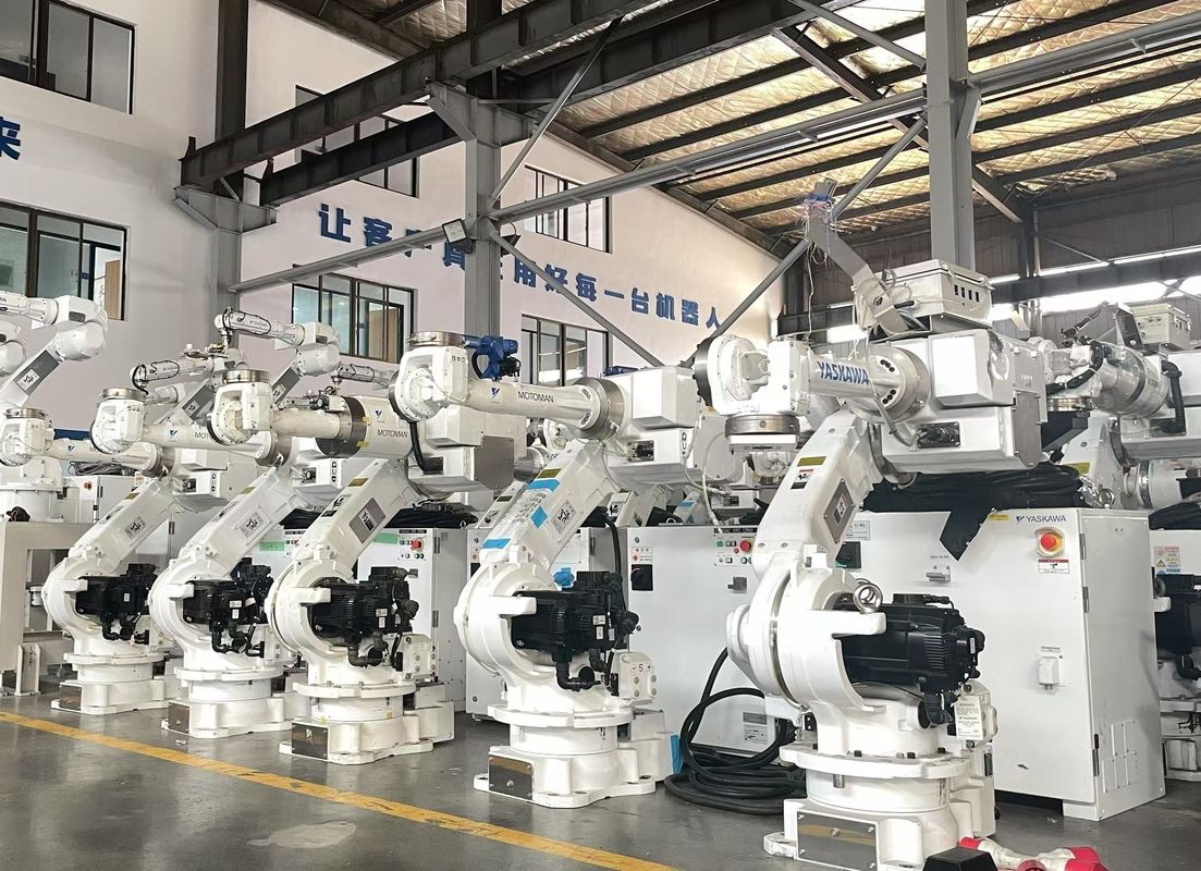 2061mm Reach CR50 XRC 50kg Payload Motoman Arc Welding Robot for Press Tending and Loading/Unloading of Parts